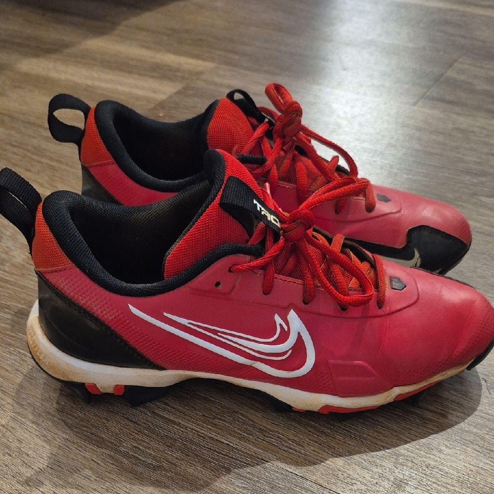 Nike Force Trout 9 Youth Red and Black Baseball Cleats Sz 6y